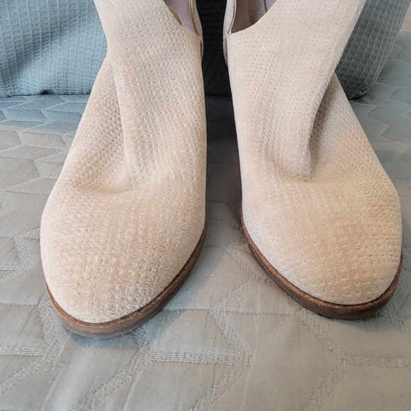 Lucky Brand - Picture 3 of 4